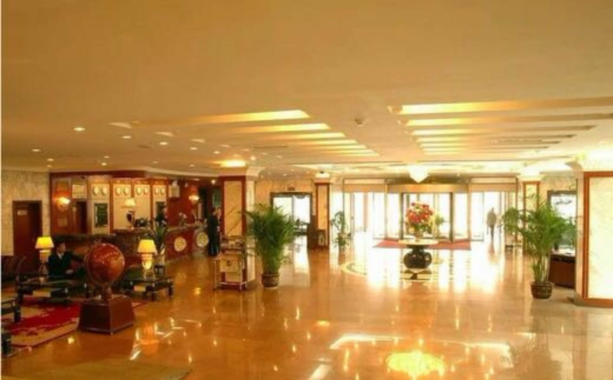 Shenyang Civil Aviation Hotel Buitenkant foto